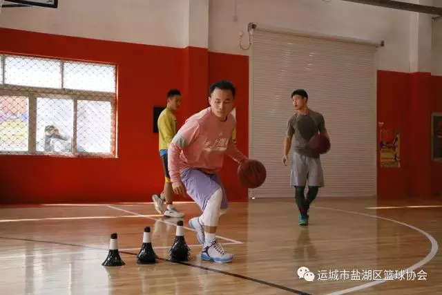 青少年篮球爱好者综合训练方案_0